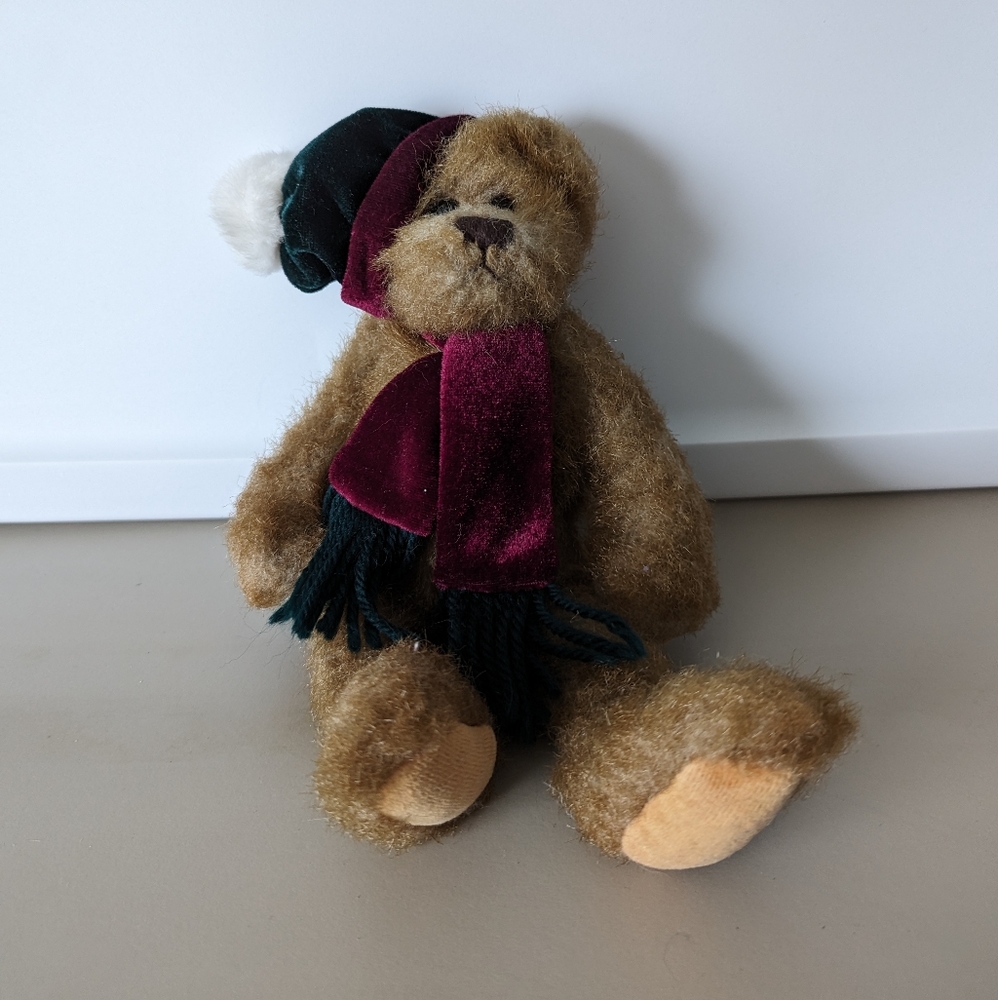Christmas Bear Plush 10" Pbc International Stuffed Animal Scarf Hat Sitting Toy